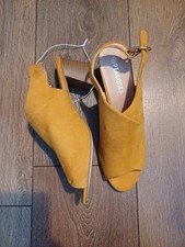 Peacocks Size Size Mustard Yellow  Open Toe Slingback Sandals Shoes