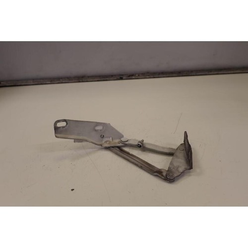 Right boot hinge mercedes - right,