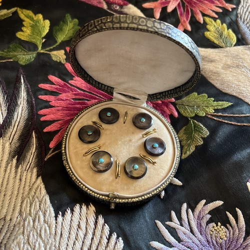 Antique grey mop buttons - grey,