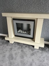 Electric fire with surround