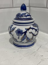 Vintage Oriental Round Ginger Jar with Lid Blue and White Floral Pattern
