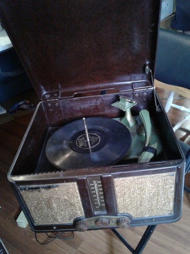 Vintage motorola record player - motorola,