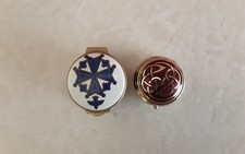 TWO DECORATIVE PILL BOXES , ONE ENAMEL TOYE KENNING &SPENCER AND ONE OTHER