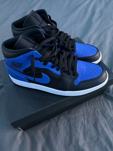 Air jordan mid hyper royal - air,