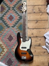 Peavey International Series Milestone I Bass Guitar in Sunburst 