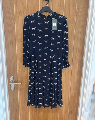 Oasis navy animal print round - print,