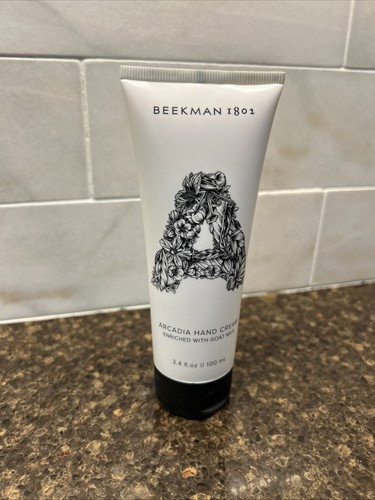 Beekman 1802 goat milk - milk, hand