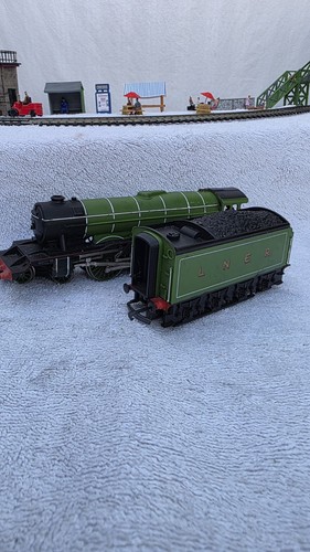 Hornby lner 4472 - no.,