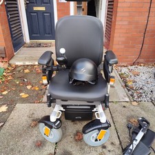 Powered Wheelchair Sunrise Medical: Puma 40 Quickie Pro. very low use cost £8900