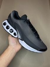 Nike Air Max DN black wolf