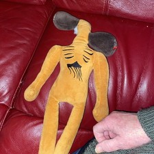 Soft And Able 30cm Siren Head Plush Toy For Horror Fans DAMAGED PLEASE  READ  Z