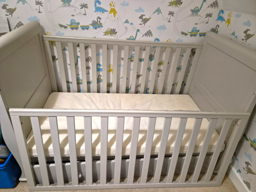 Grey wooden nursery - wooden, cotbed