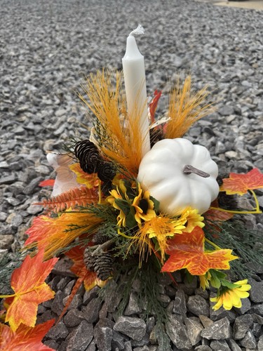 Autumnal table centres wreath - table,