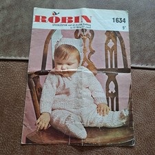 Vintage Robin 1634 baby