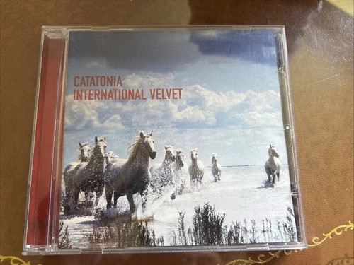 International velvet - velvet, by