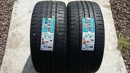 225 35zr19 88y xl - x,