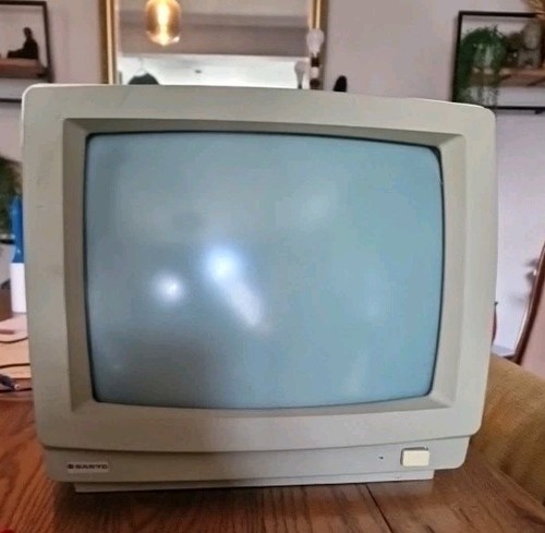 Vintage sanyo dm4112 green - ,
