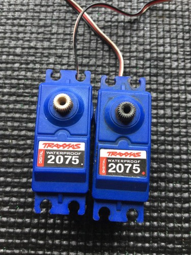 Traxxas 2075 waterproof servos