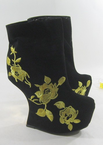 Black wedge heel less - 6.5"wedge,