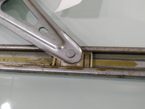 827200006r rear power window - rear,
