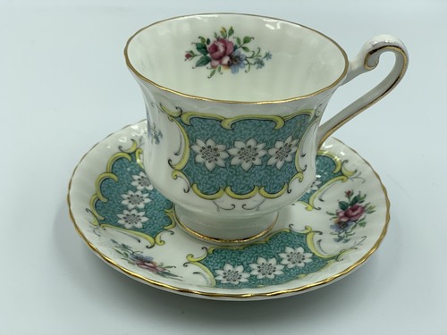 Lovely vintage royal adderley - lovely,