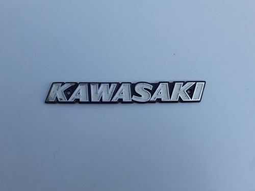 Kawasaki 900 tank badge - 900,