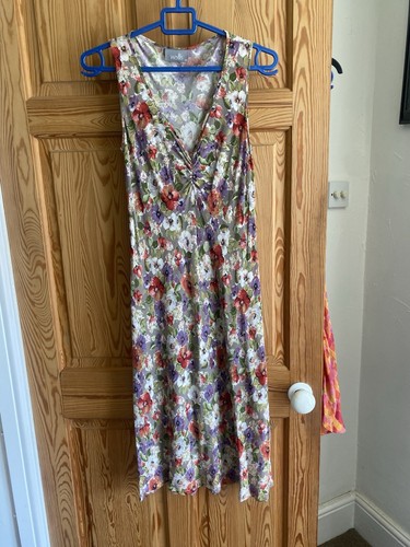 Wallis vintage 1940s look old - look,