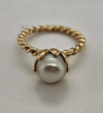 Pandora 14ct yellow gold ring