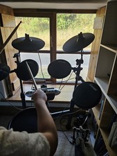 Carlsbro CSD 130M Flodable Electronic Drum Kit with Drum Rack