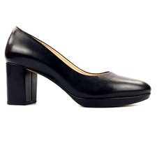Clarks Court Heels Black