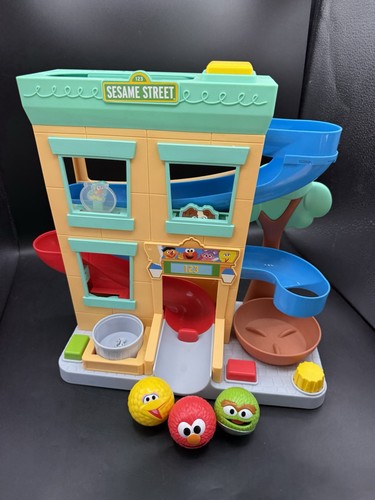 Rare sesame street round the - street,