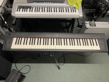 Yamaha Piaggero Np-13 Electric Electronic Digital Music Keyboard Black 61 Key