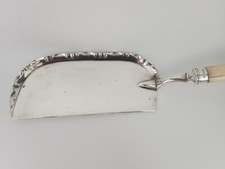 1911 Silver Plate Plated Crumb