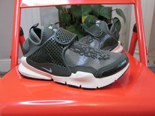 Nike Sock Dart Mid x Stone