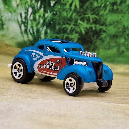Hot wheels ford coupe pass - hot,