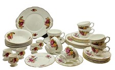 ENGLISH FINE BONE CHINA 39 PIECE TEA DINNER SERVICE SH93