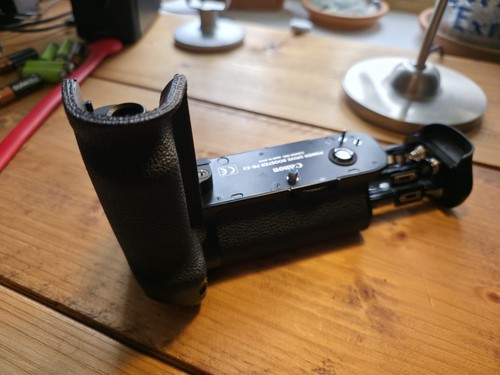 Canon power drive grip - canon,