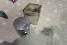 NOS YAMAHA DT100 1ST OVERSIZE PISTON 558-11635-01 WR