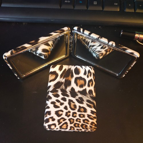 Compact mirror makeup handbag