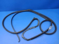 Mercedes-Benz S W140 door seal