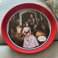 QUEENS SILVER JUBILEE METAL