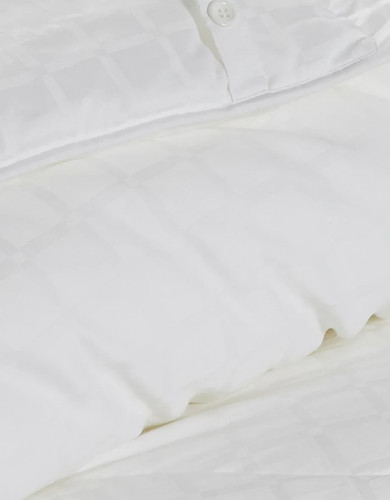 White company tog - white,