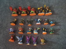 22 x Skylanders Orange base bundle
