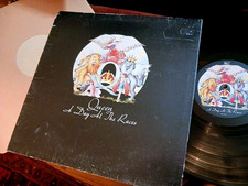 QUEEN  -     A Day At The Races,      ORIGINAL 1976 UK LP / inner