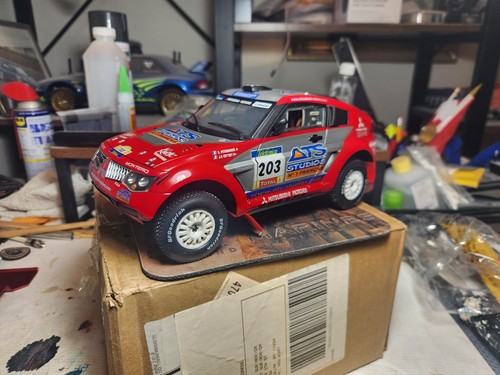 Mitsubishi pajero evo - 1/18,