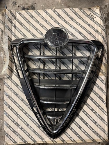 Alfa romeo giulietta front - romeo,