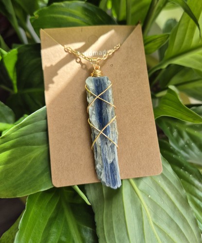Raw blue kyanite pendant gold - raw,