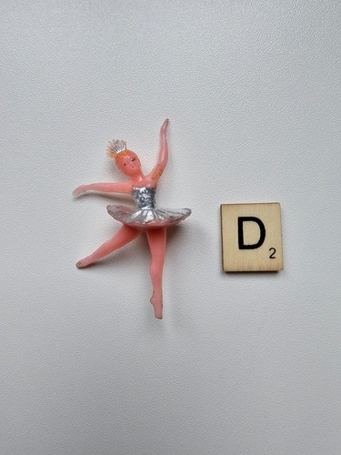 Vintage miniature plastic - miniature,