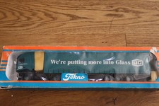 TEKNO 1/50 SCALE THE BRITISH COLLECTION UG GLASS LORRY MERCEDES - DAMAGED CAB