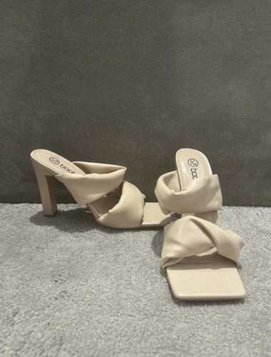 Women boohoo nude heels - women’s,